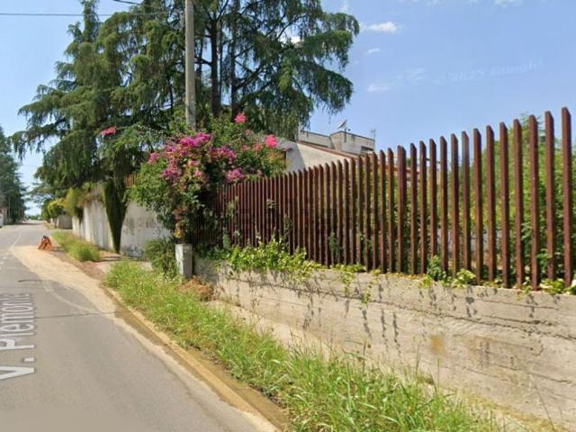 Case e ville in vendita di 703 m² in Via Roma