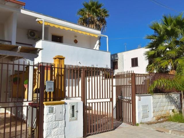 Case e ville in vendita di 70 m² in Via Grecia, 8