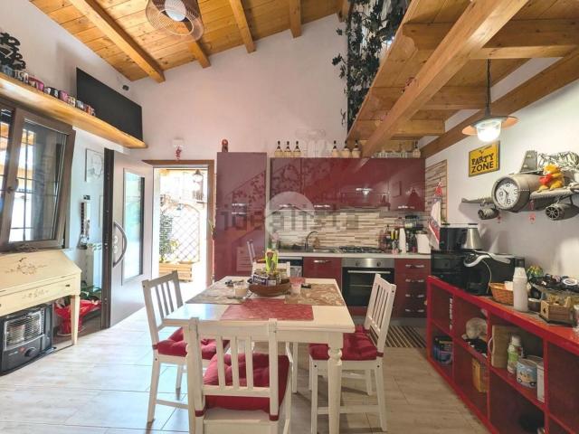 Case e ville in vendita di 70 m² in Via Portigliola, 158