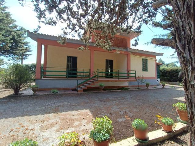 Case e ville in vendita di 70 m² in Viale Dei Cedri