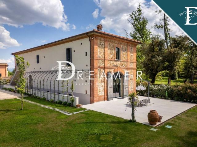 Case e ville in vendita di 720 m² in Via di Gugliano, 10