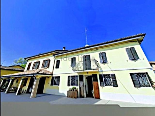 Case e ville in vendita di 720 m² in Via Fornaci