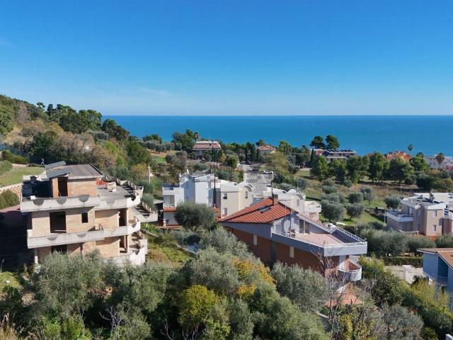 Case e ville in vendita di 720 m² in Strada Provinciale Cuprense, 62