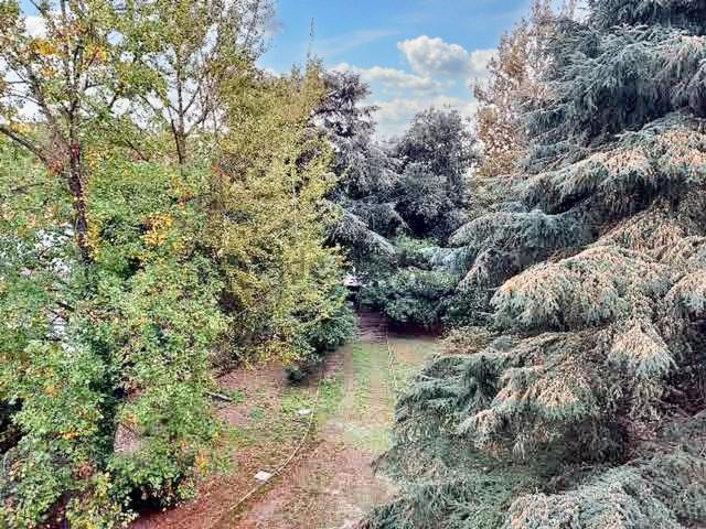 Case e ville in vendita di 735 m² in Viale Fratelli Cairoli, 103