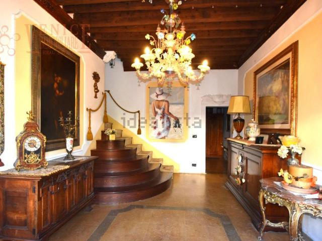 Case e ville in vendita di 737 m² in Via Rivale