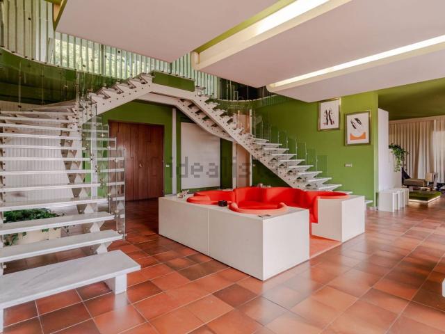 Case e ville in vendita di 740 m² in Via Sosio, 9