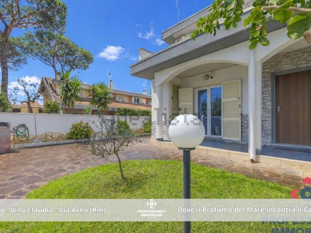 Case e ville in vendita di 74 m² in Via Arno