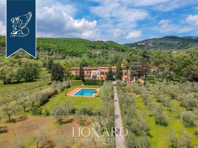 Case e ville in vendita di 750 m²