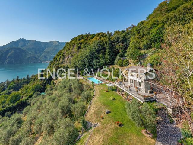 Case e ville in vendita di 750 m²