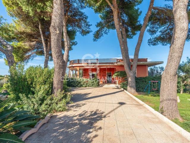 Case e ville in vendita di 750 m² in Via Pelletteria