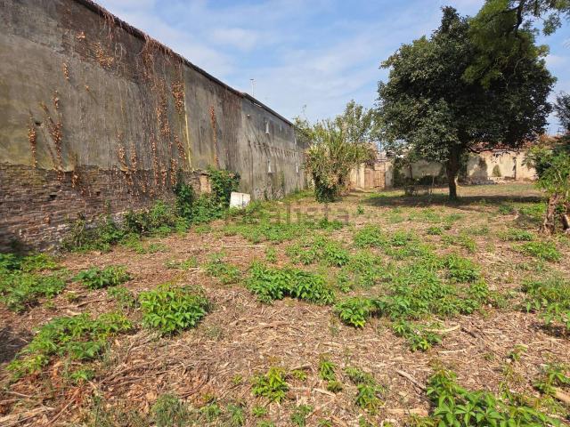 Case e ville in vendita di 753 m² in Via Enzo Dalai, 21