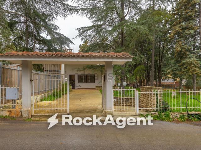 Case e ville in vendita di 75 m² in Via Pedali della Murgia, 39