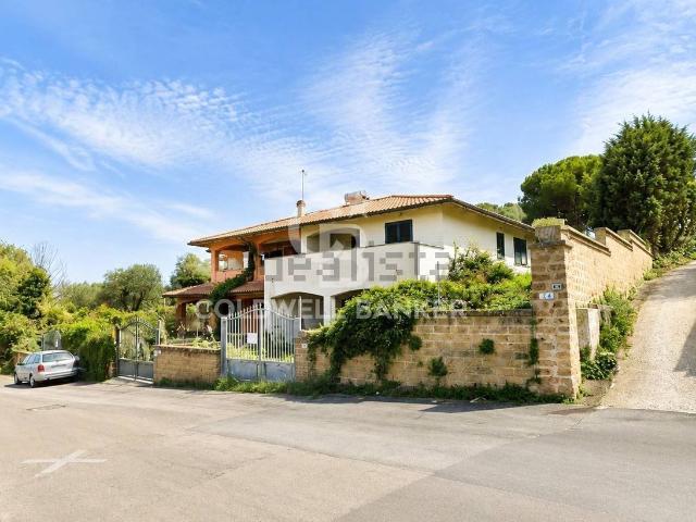 Case e ville in vendita di 75 m² in Via Peraccio, 48