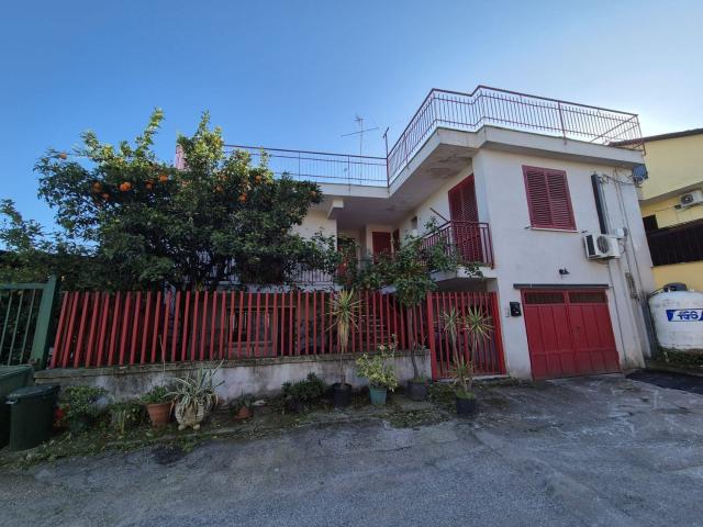 Villetta indipendente in vendita di 85 m² in Via Pietro Nenni