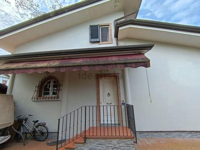 Case e ville in vendita di 75 m² in Via Stradella