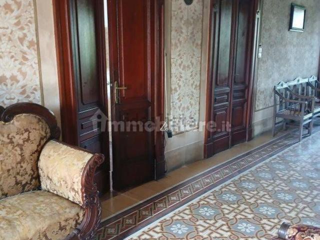 Case e ville in vendita di 760 m²