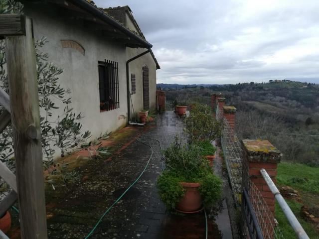Case e ville in vendita di 762 m² in Via Montegrappa