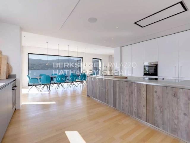 Case e ville in vendita di 762 m² in Viale Pietro Martire