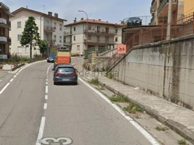 Case e ville in vendita di 76 m² in Via Giardini Sud
