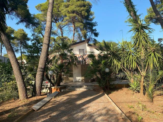 Case e ville in vendita di 76 m² in Via Oceano delle Tempeste