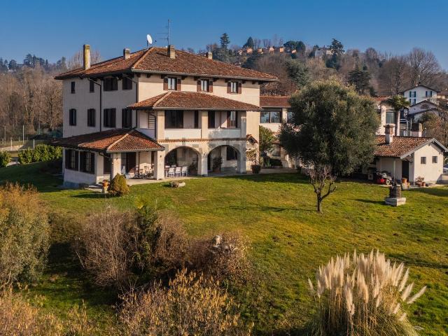 Case e ville in vendita di 770 m² in Via dei Boderi