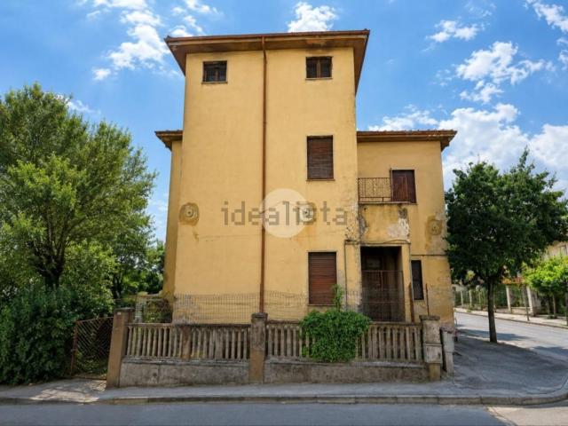 Case e ville in vendita di 777 m² in Via XX Settembre, 324