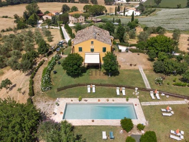 Case e ville in vendita di 787 m² in Contrada Saletta, 39