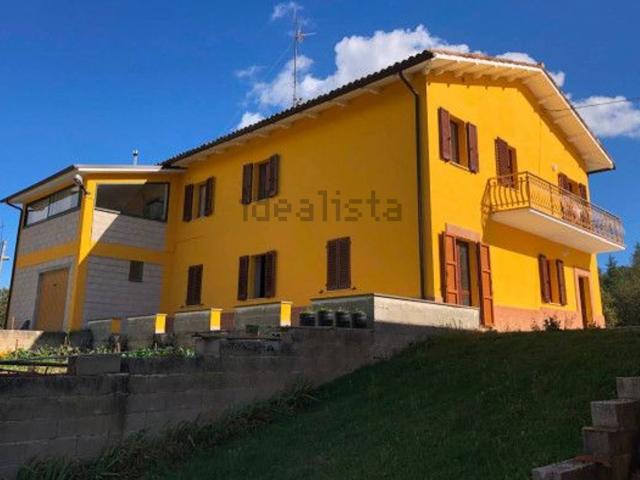 Case e ville in vendita di 792 m² in Località Rio, 13