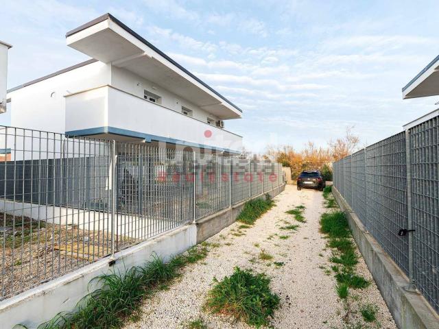 Case e ville in vendita di 79 m² in Via Manta