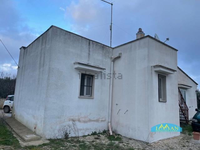 Case e ville in vendita di 83 m² in Contrada Donna Lucrezia