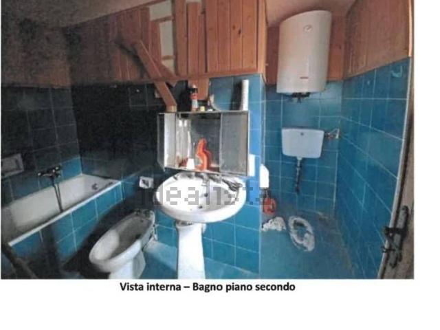 Case e ville in vendita di 83 m² in Frazione Agliani