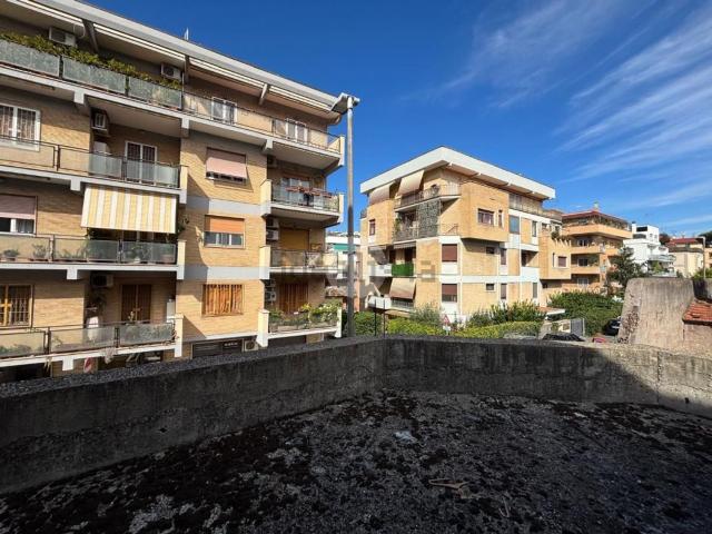 Case e ville in vendita di 83 m² in Via dei Simonetta