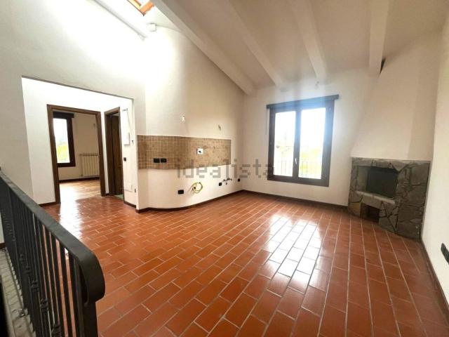 Case e ville in vendita di 83 m² in Via delle Molina
