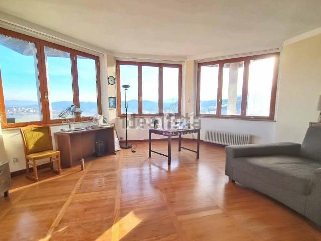 Case e ville in vendita di 800 m²
