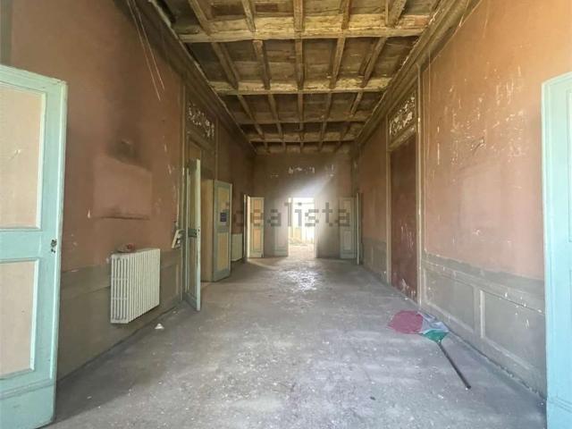 Case e ville in vendita di 800 m² in Via Libertà