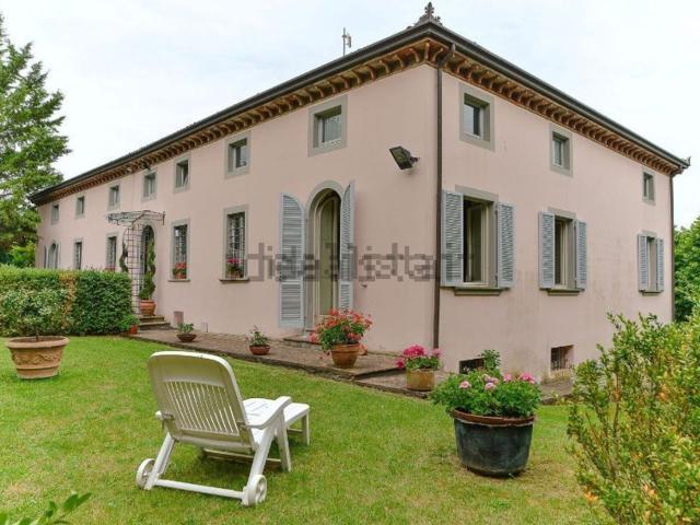 Case e ville in vendita di 800 m² in Via Sant&apos Antonio, 43