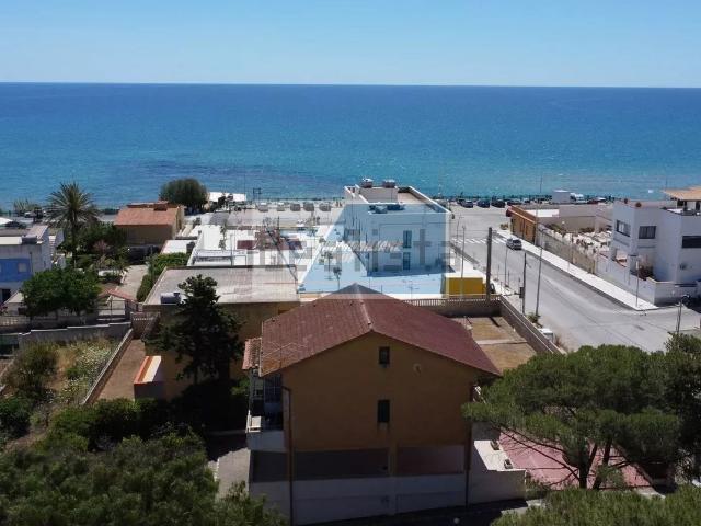 Case e ville in vendita di 800 m² in Vico Carmelo di Martino