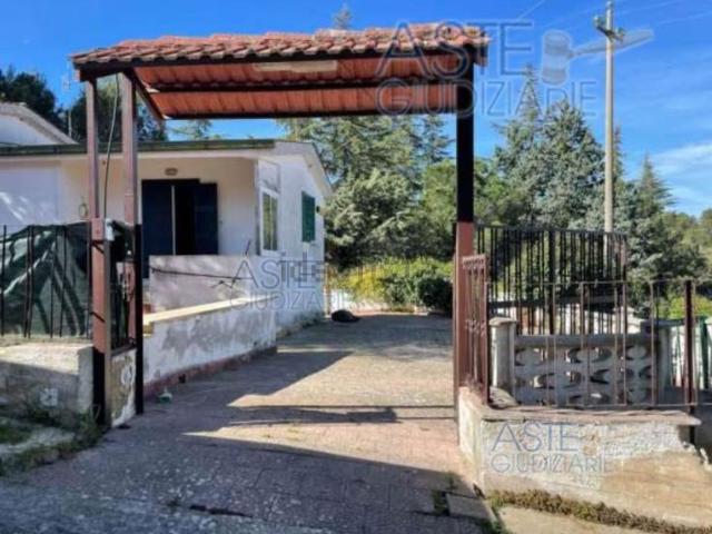 Case e ville in vendita di 80 m² in Contrada Lagogemolo