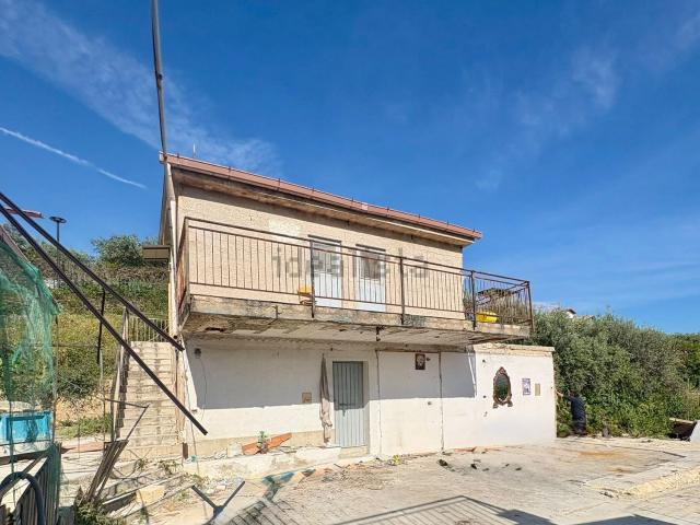 Case e ville in vendita di 80 m² in Contrada Pagliarazzi
