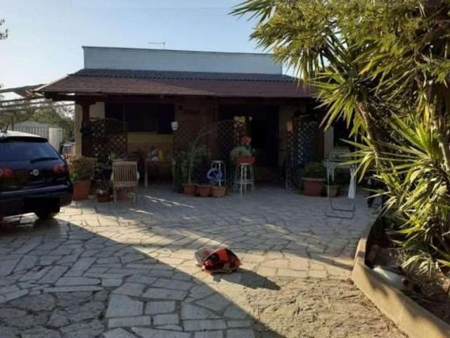 Case e ville in vendita di 80 m² in Strada Statale 16