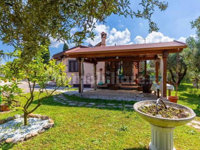 Case e ville in vendita di 80 m² in Via Arciano