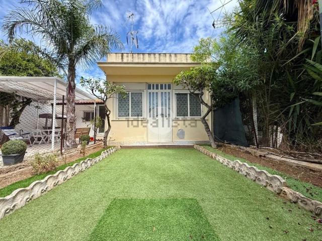 Case e ville in vendita di 80 m² in Via Capinere, 6
