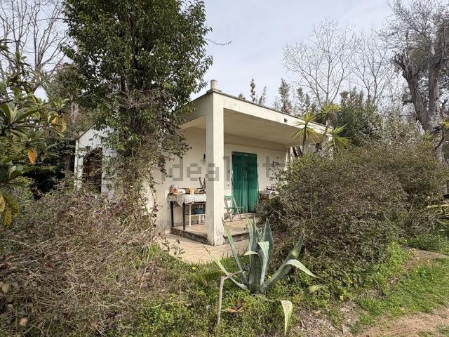 Case e ville in vendita di 80 m² in Via del Cinema, 73