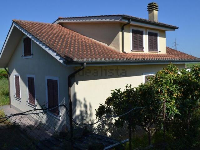 Case e ville in vendita di 80 m² in Via di Porta Medaglia, 152