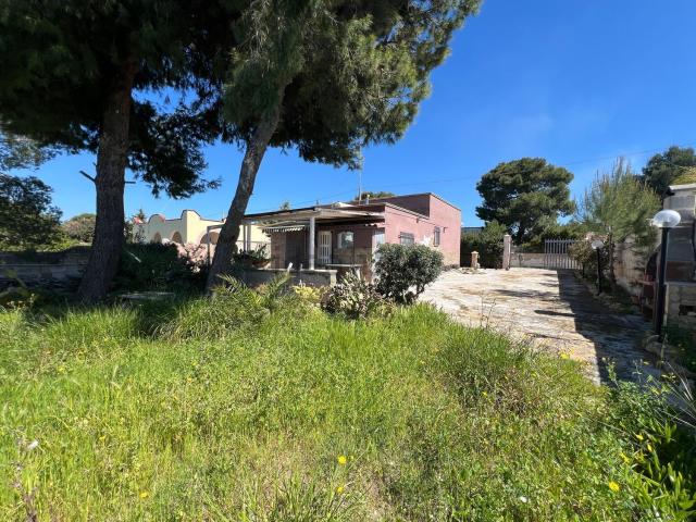 Case e ville in vendita di 80 m² in Via Isole Egadi, 29