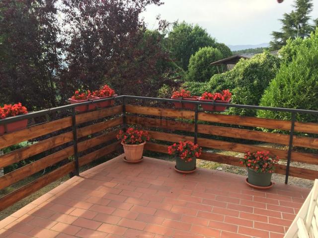 Case e ville in vendita di 80 m² in Via Monte Franzosan