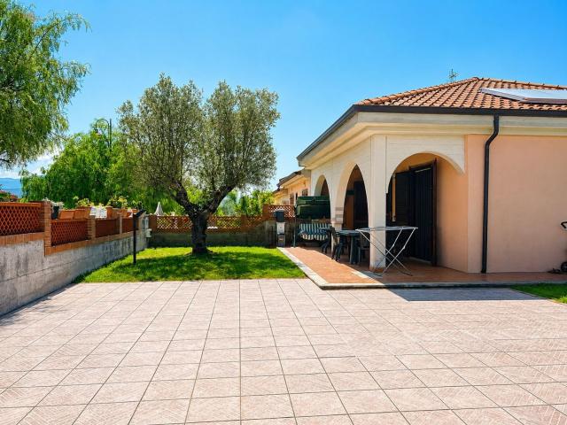 Case e ville in vendita di 80 m² in Via Portararo, 39