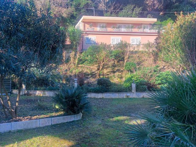 Case e ville in vendita di 80 m² in Via Sanda, 19