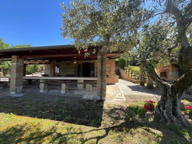 Case e ville in vendita di 80 m²