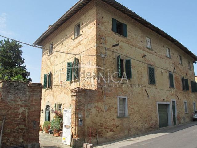 Case e ville in vendita di 810 m²